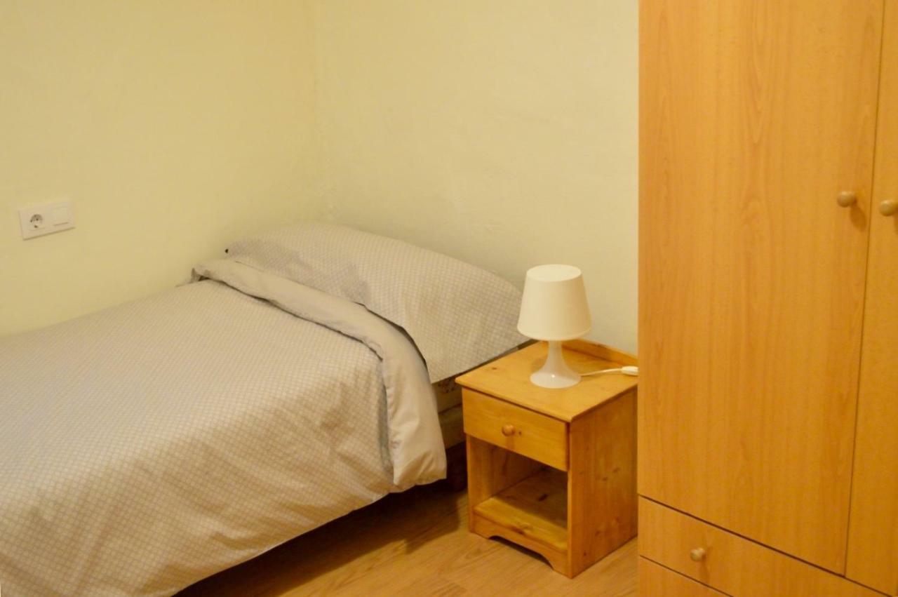 Peris Mencheta Apartment Sevilla Bagian luar foto